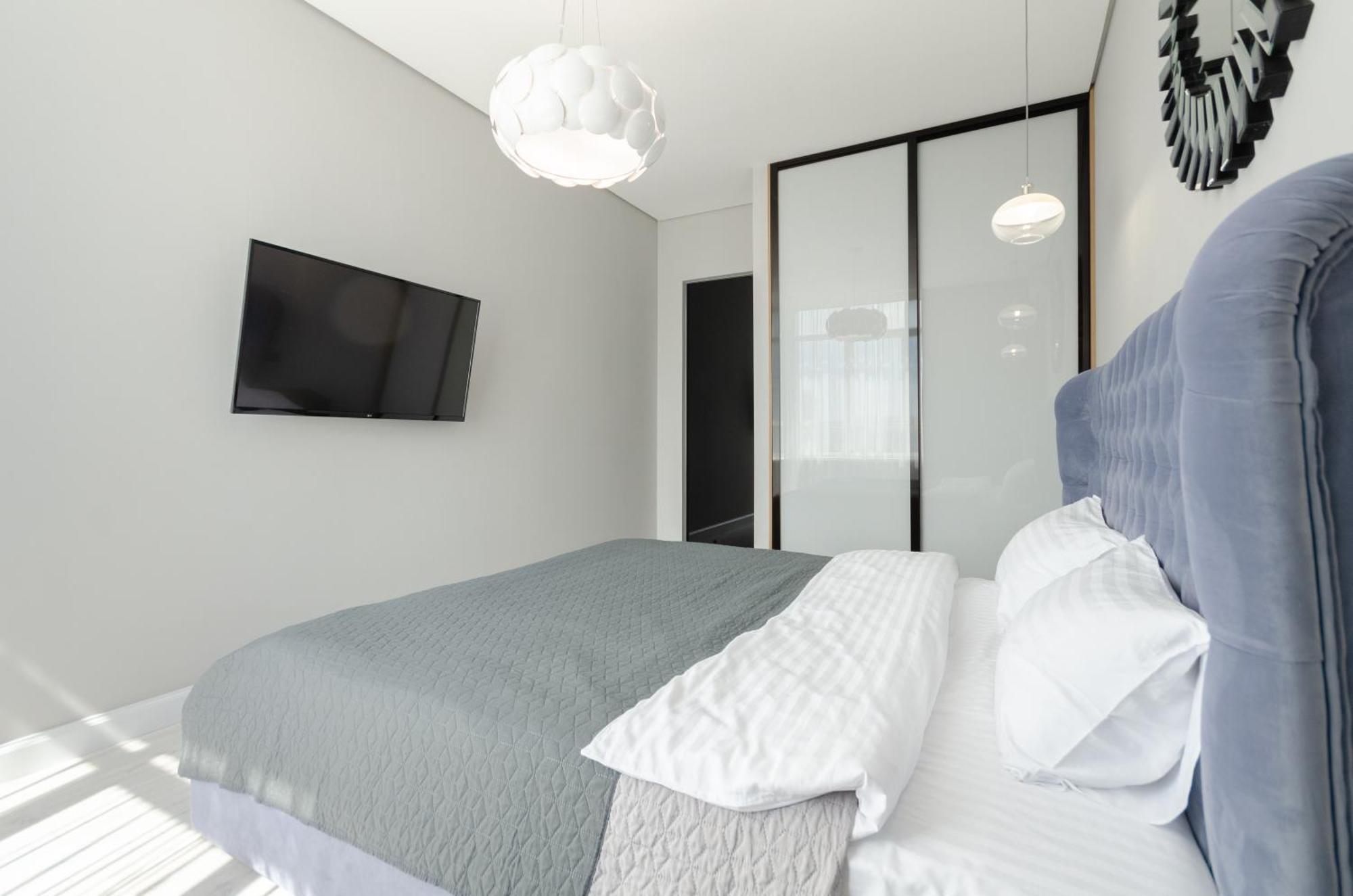 Petrovdom Apartments 267-373 In Rc Central Park, 7 John Mccain Street Kiev Exteriör bild